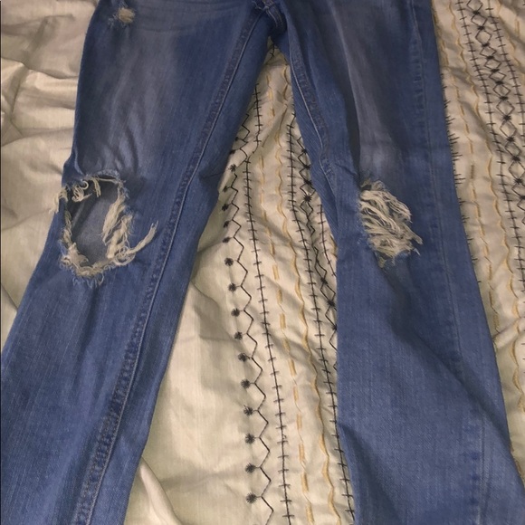 Jeans - Picture 3 of 4